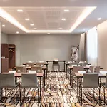 Mercure St Germain En Laye Hotel 4*
