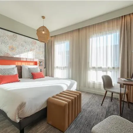 Отель Mercure St Germain En Laye 4*