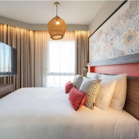 Отель Mercure St Germain En Laye 4*