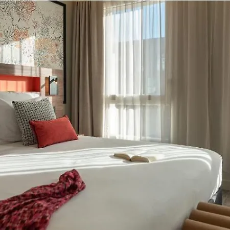 Hotel Mercure St Germain En Laye 4*