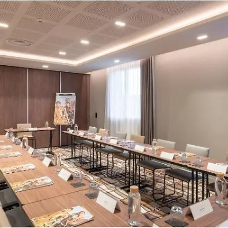 Отель Mercure St Germain En Laye Ашер