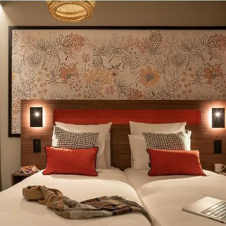 Отель Mercure St Germain En Laye 4*
