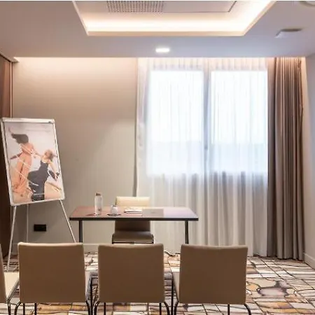 Mercure St Germain En Laye Отель 4*