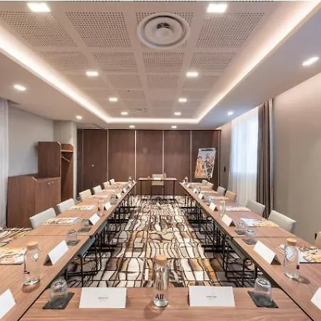 Mercure St Germain En Laye 阿谢尔