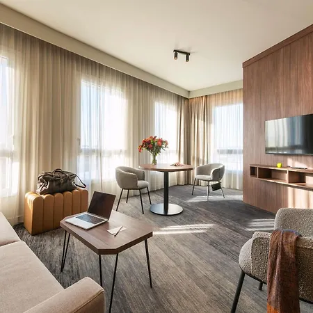 酒店 Mercure St Germain En Laye 阿谢尔