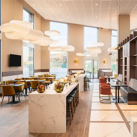 Mercure St Germain En Laye 酒店 4*