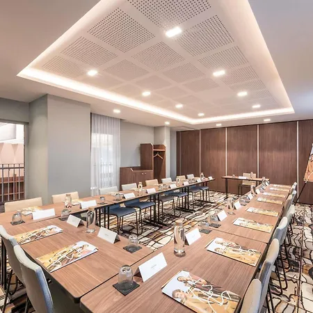 酒店 Mercure St Germain En Laye 阿谢尔