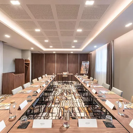 Mercure St Germain En Laye 阿谢尔